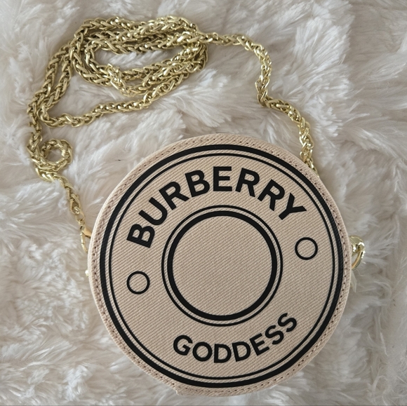 Burberry Cream Round Crossbody Bag with Gold Chain - Picture 1 of 4